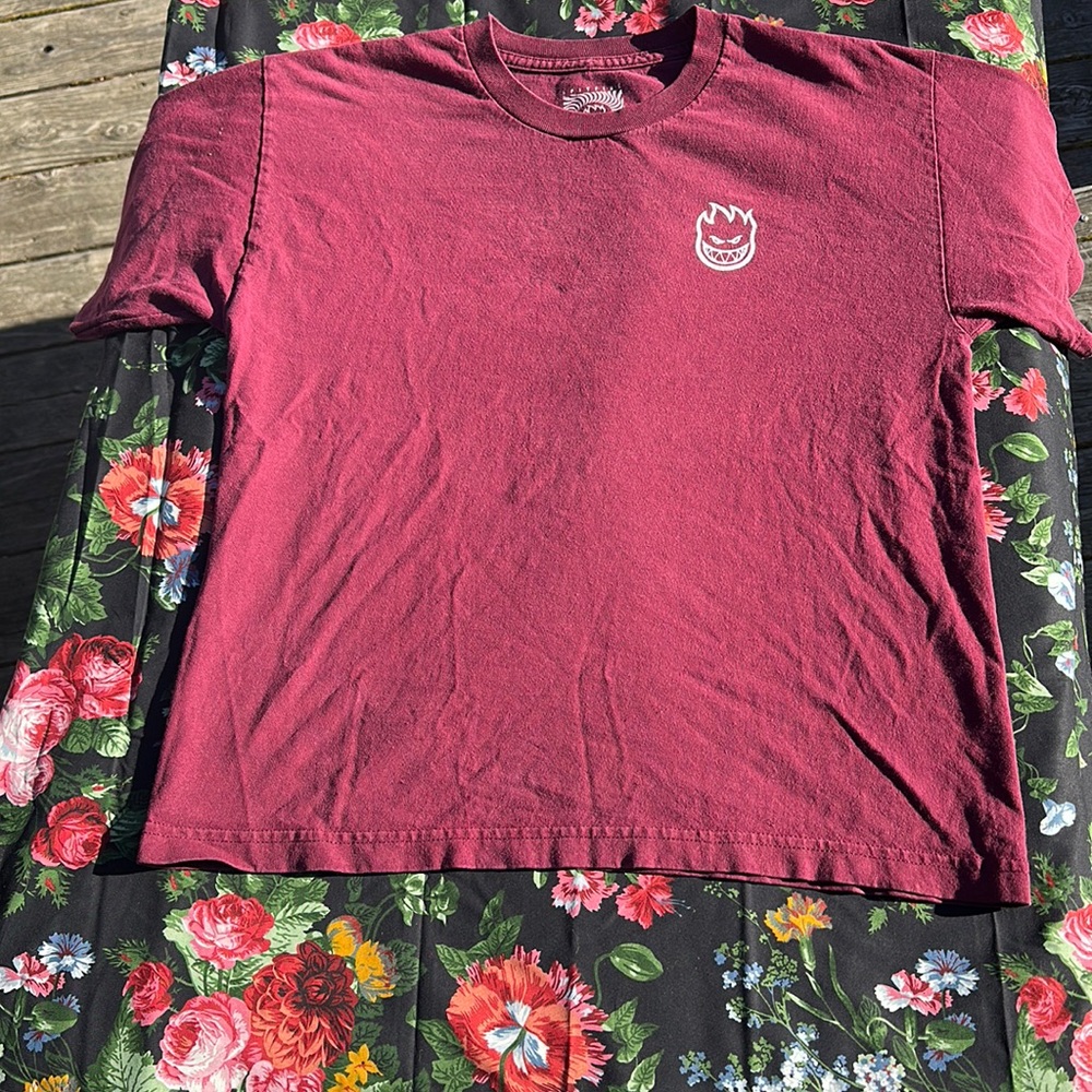 Spitfire Skateboard Wheel front & Back graphic tee “Keep the underground Lit” XL